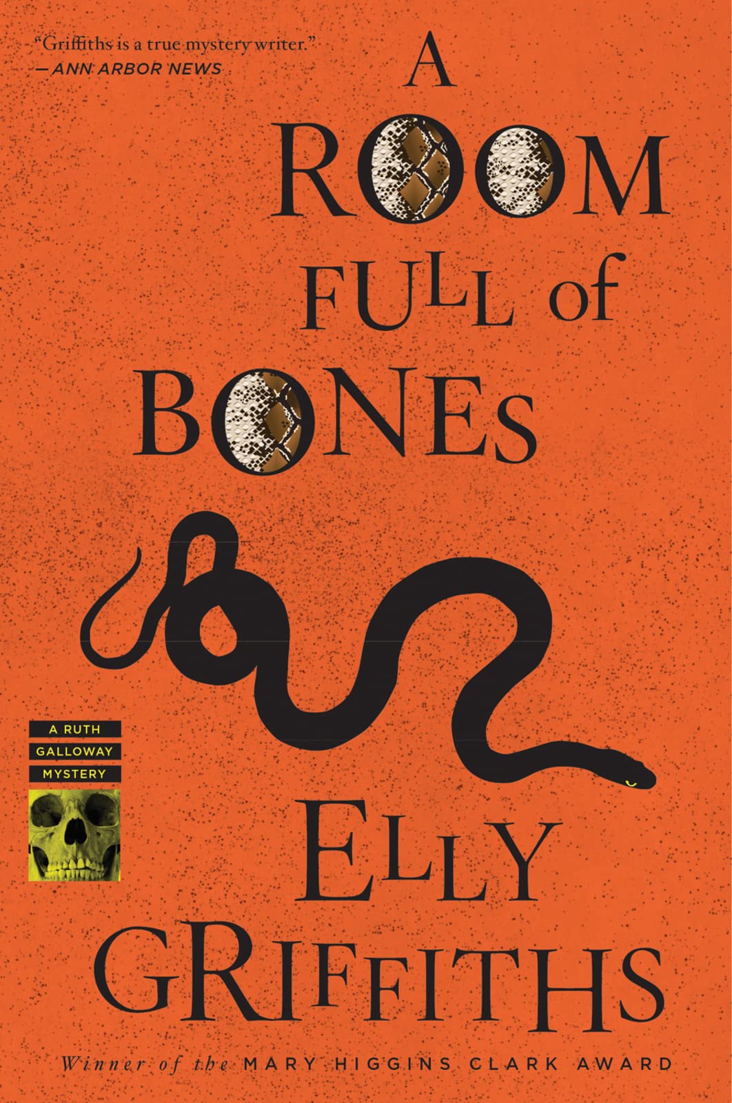 A Room Full of Bones (Ruth Galloway Mysteries, 4) - 1110