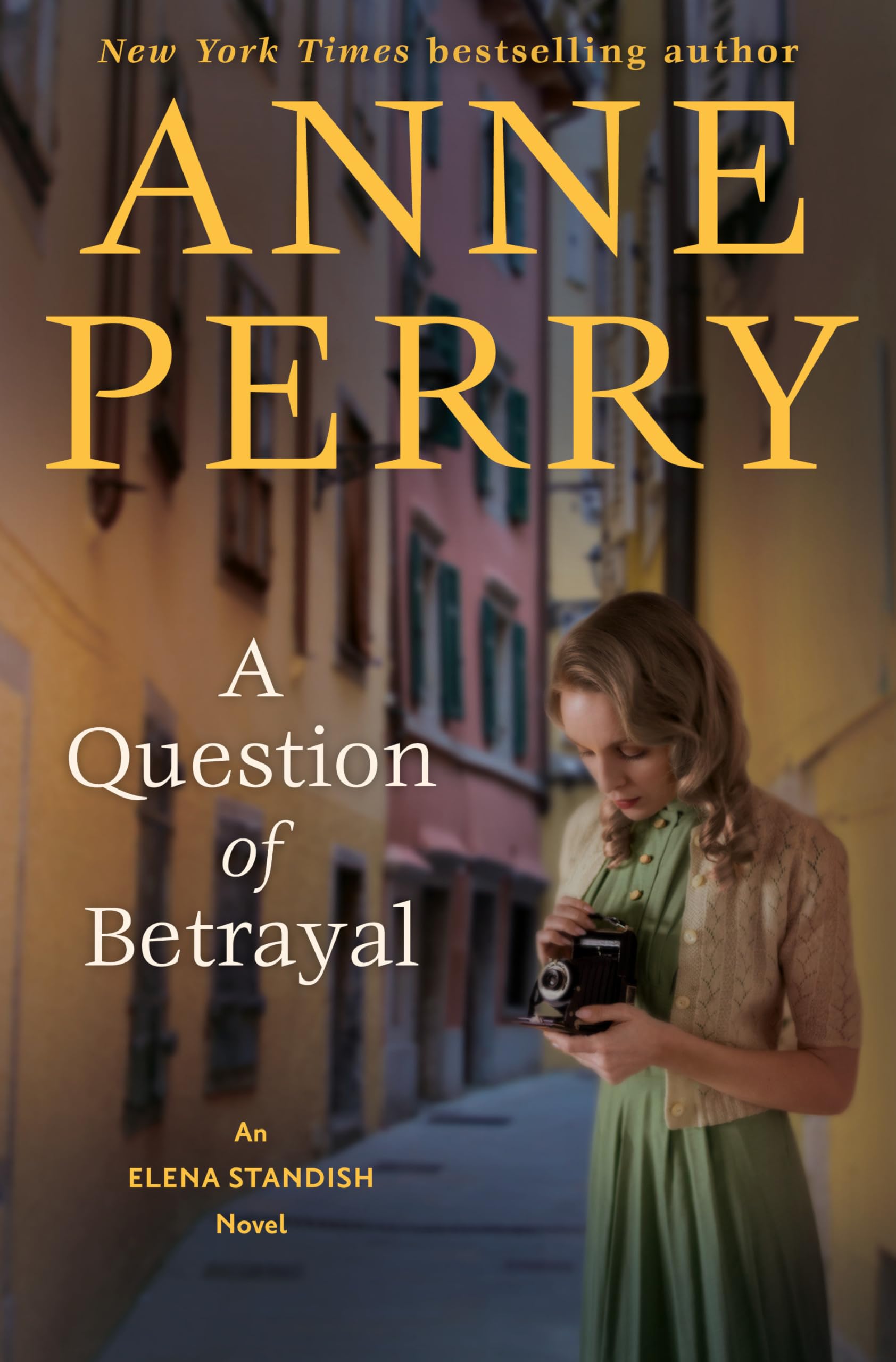 A Question of Betrayal: An Elena Standish Novel - 9637