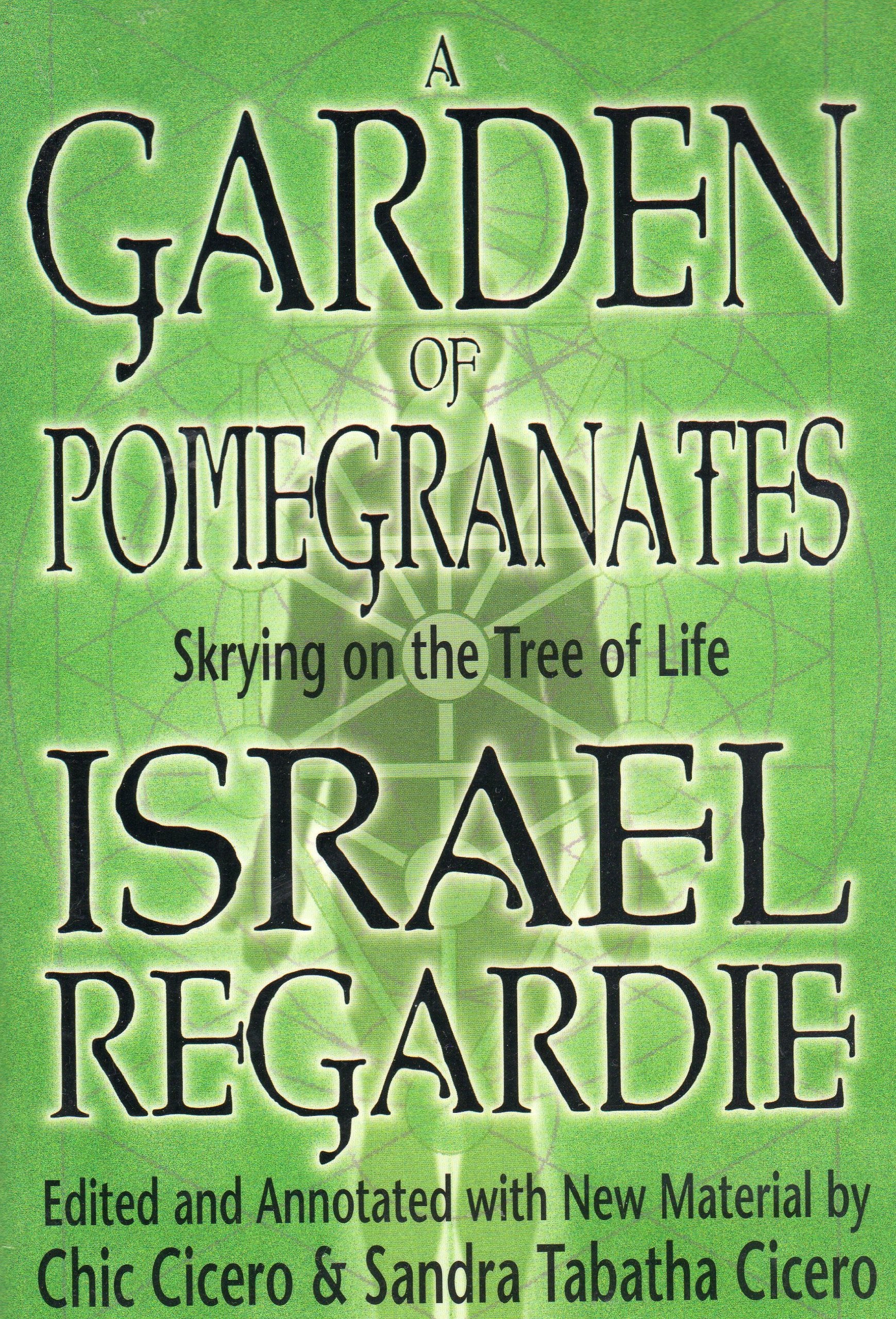 A Garden of Pomegranates: Skrying on the Tree of Life