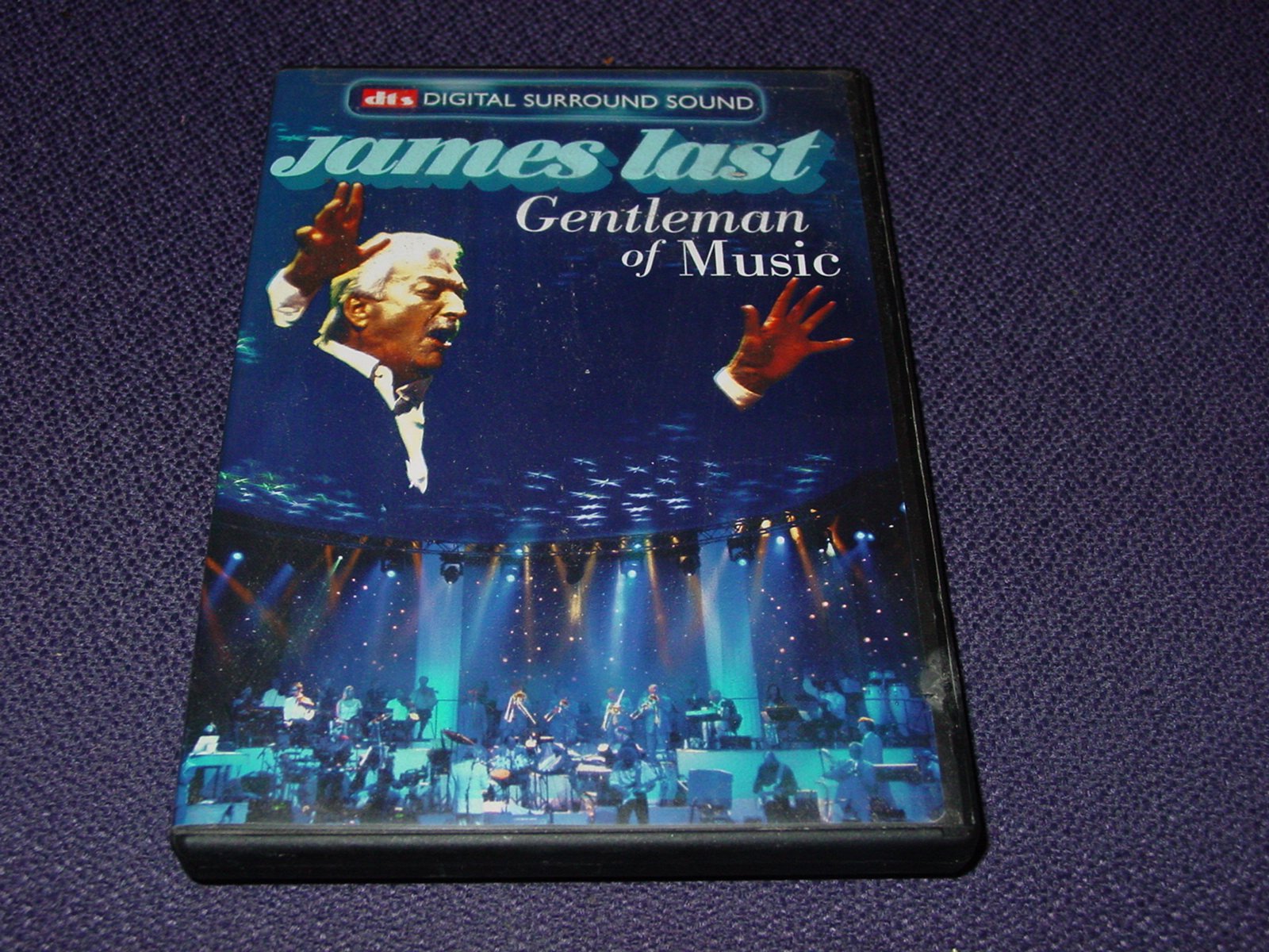 Gentleman Of Music[DVD] - 8867