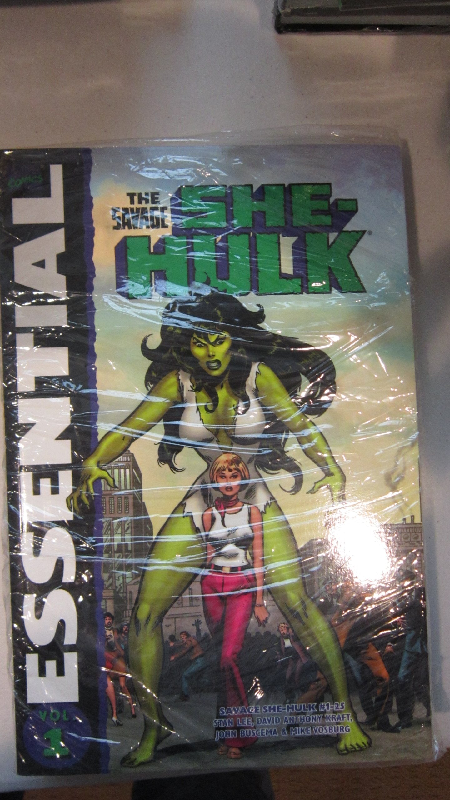 Essential Savage She-Hulk, Vol. 1 (Marvel Essentials) - 9349