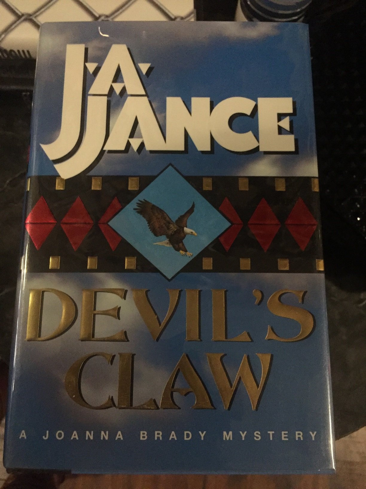 Devil's Claw (Joanna Brady Mysteries, Book 8) - 9747