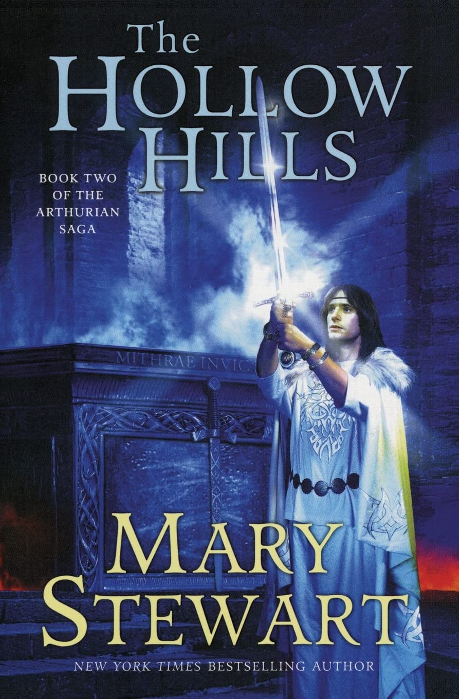 The Hollow Hills (The Arthurian Saga, Book 2) - 3056