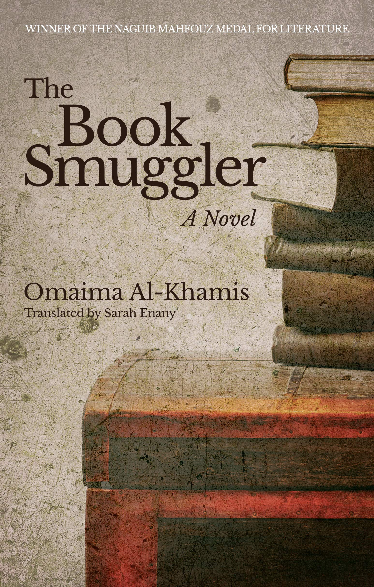 THE BOOK SMUGGLER: A NOVEL (HOOP - 2147