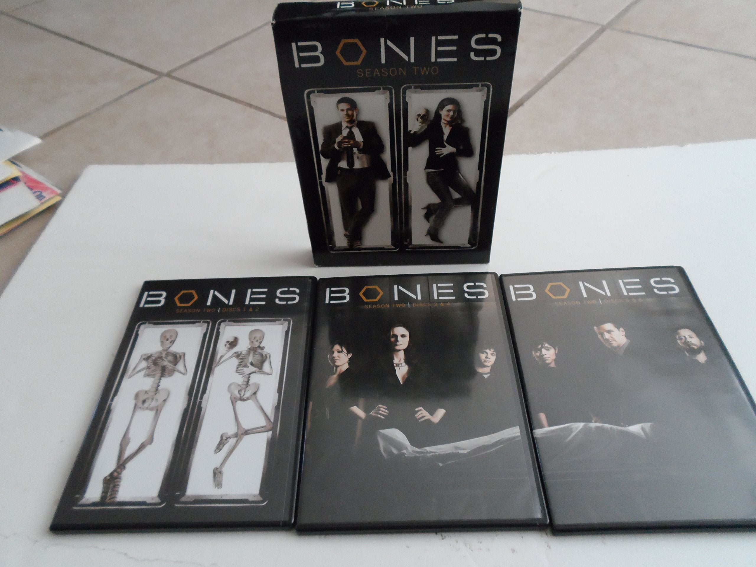 Bones: Season 2 - 8651