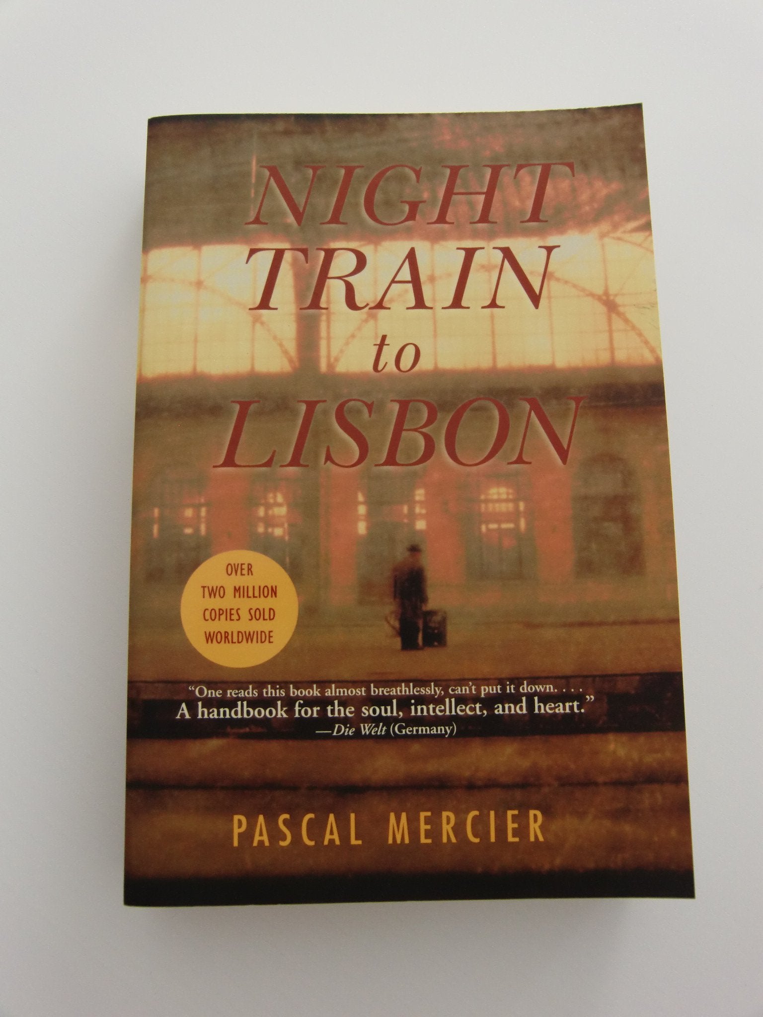 Night Train to Lisbon: A Novel - 1000